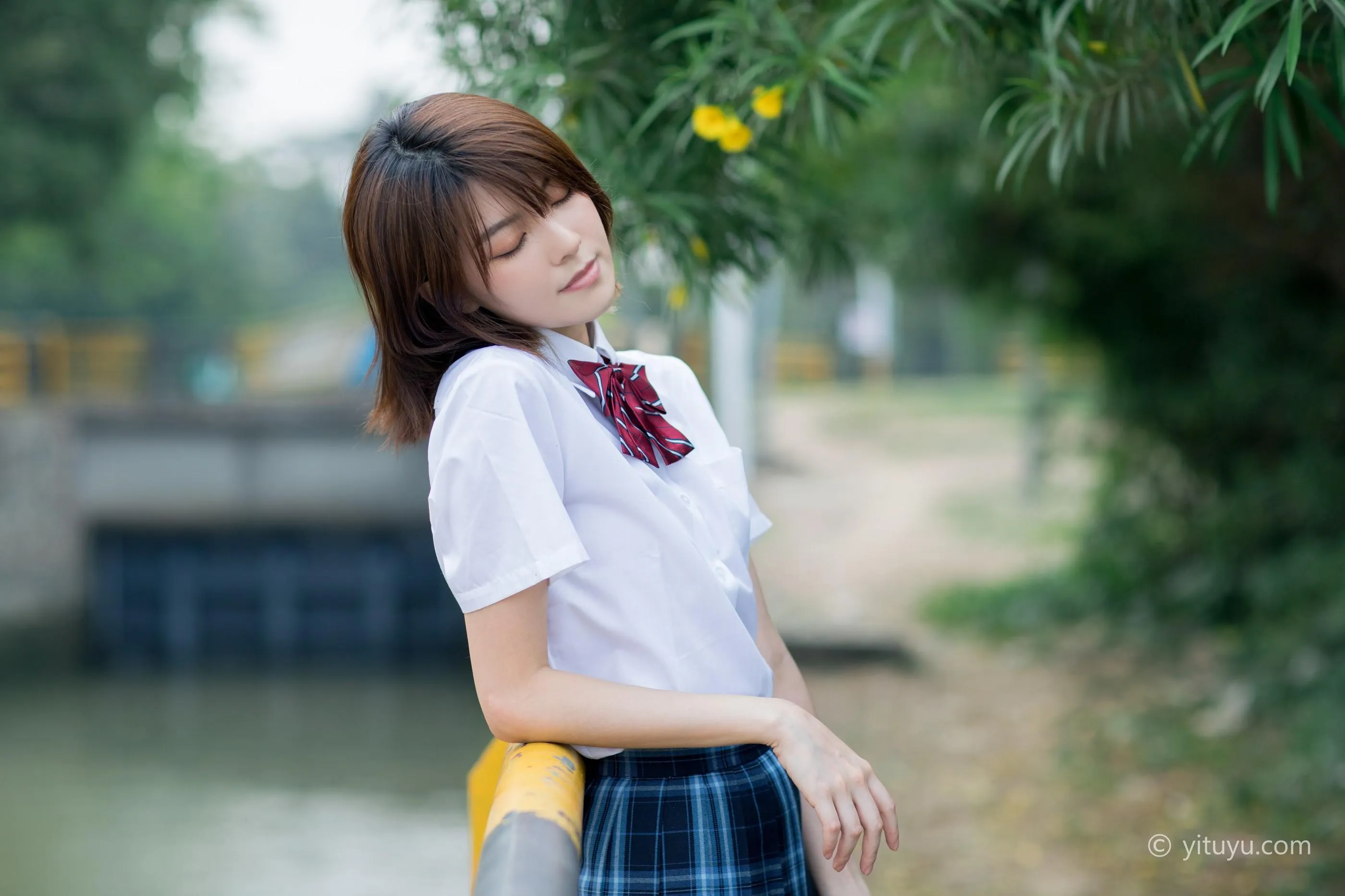 [YITUYU艺图语]2021.05.17 人间四月天 珺珺 [27P]插图2
